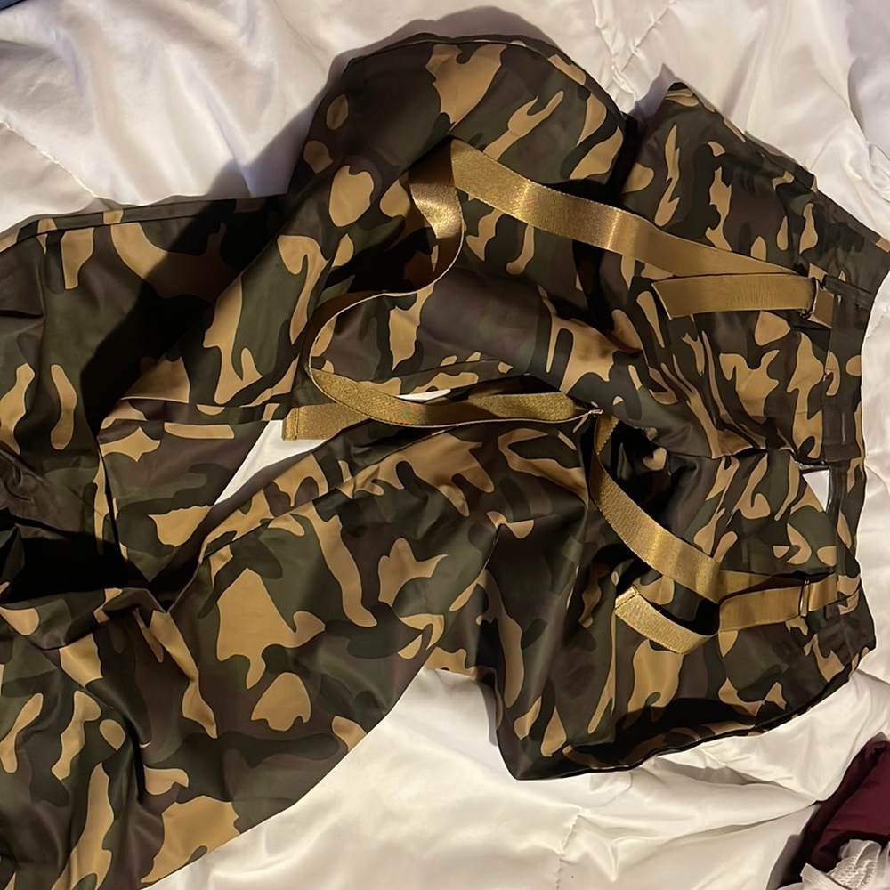 Camo pants